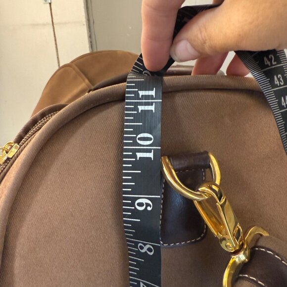 Vtg Diane von Furstenberg Brown Travel Bag Adjustable Strap W/ Brass Hardware - Picture 13 of 13